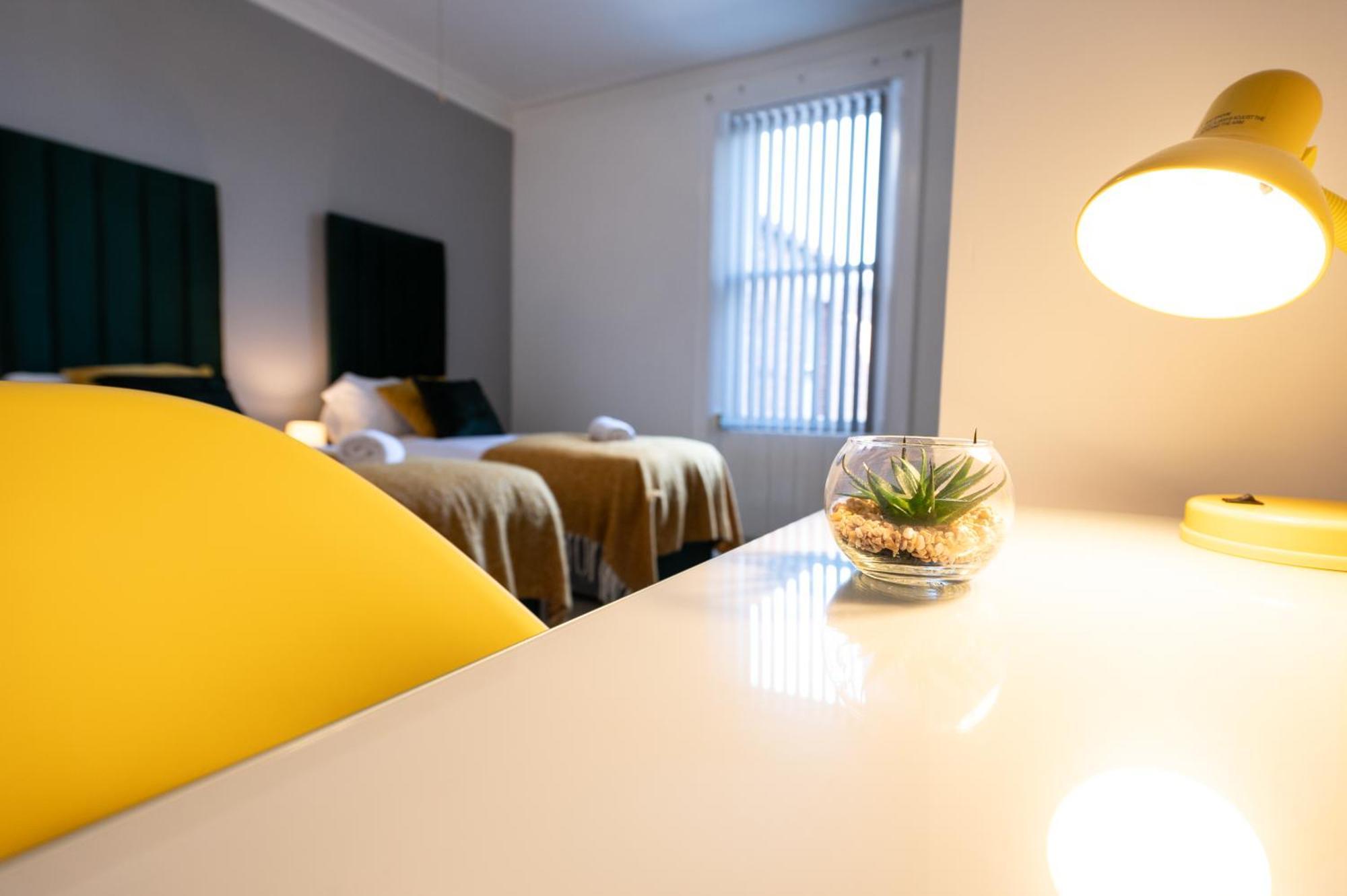 Holiday home Wingrove 5 Bdrm Large House Free Parking And Wifi *